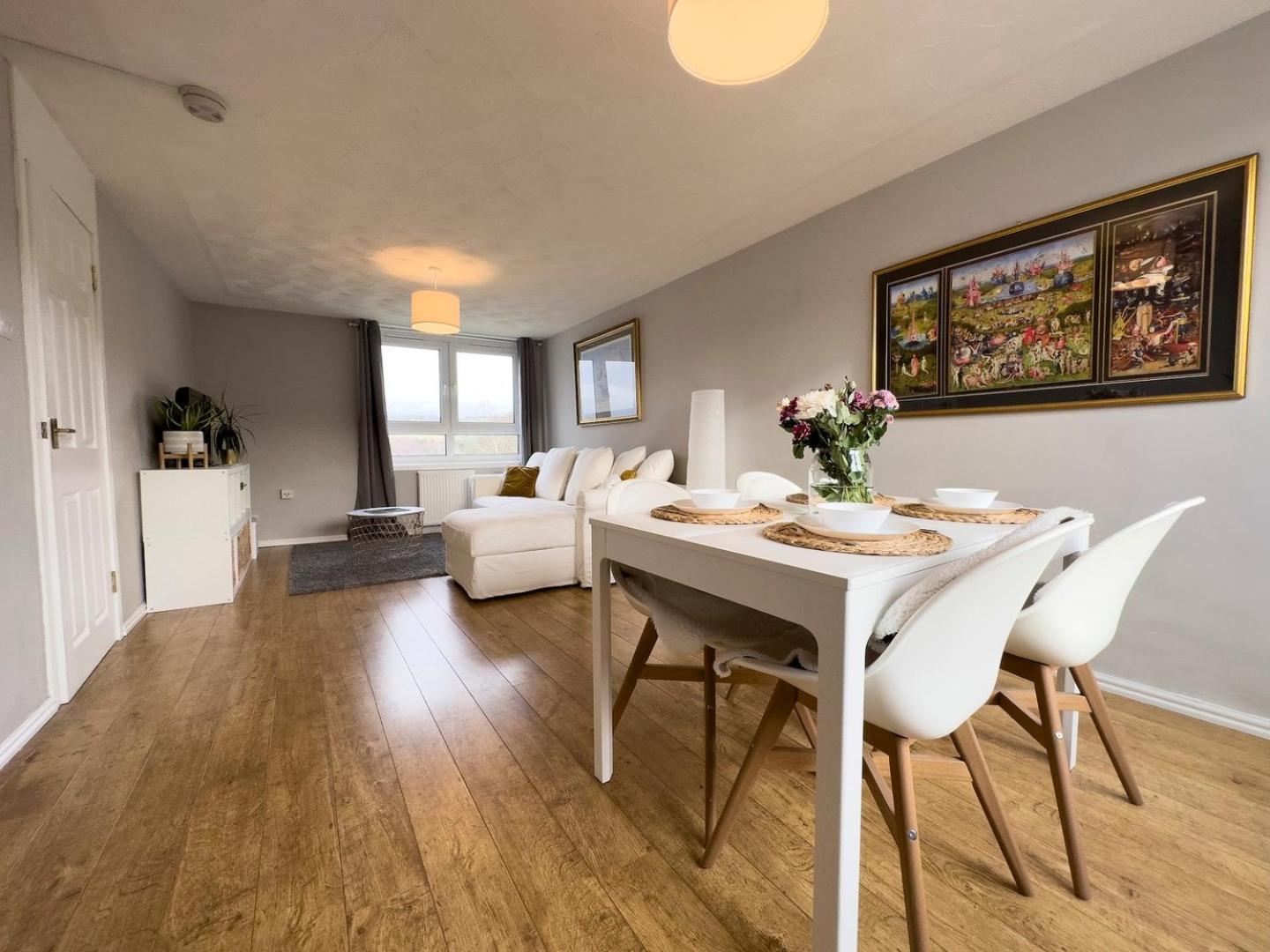 Scandi Style Apartment With Stunning Views Linlithgow Ngoại thất bức ảnh